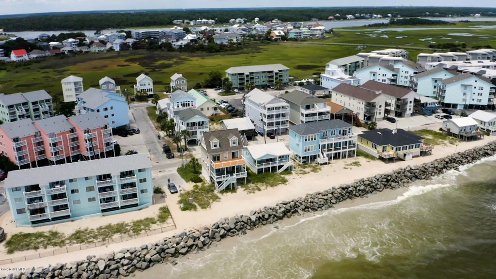 Carolina Beach North Carolina: Where We Sell with Broker/REALTOR Teri Moylan header image.