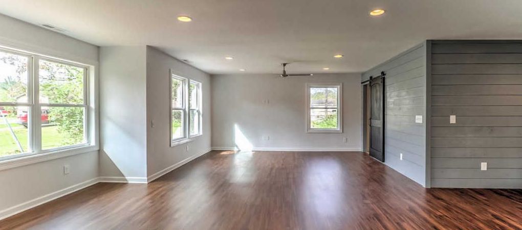 How to Visualize an Empty House When You Are House Hunting header image.