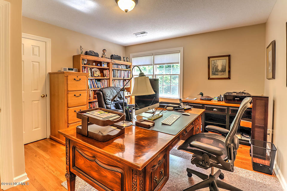 7 Smart Ways to Use a Bonus Room header image.