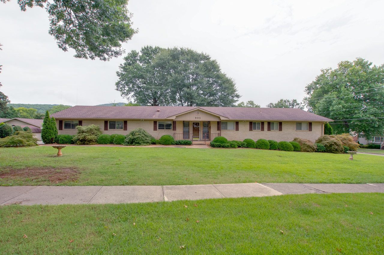 Home on Owens Dr. in Blossomwood, sold by Ben Nemec