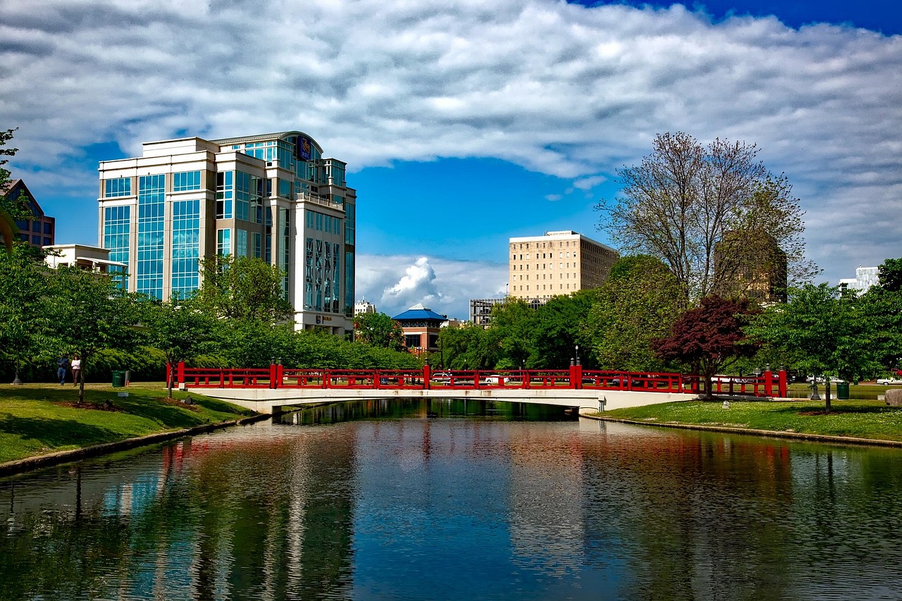 Downtown Huntsville Alabama skyline near Big Spring Park – Rocket City job market and career opportunities