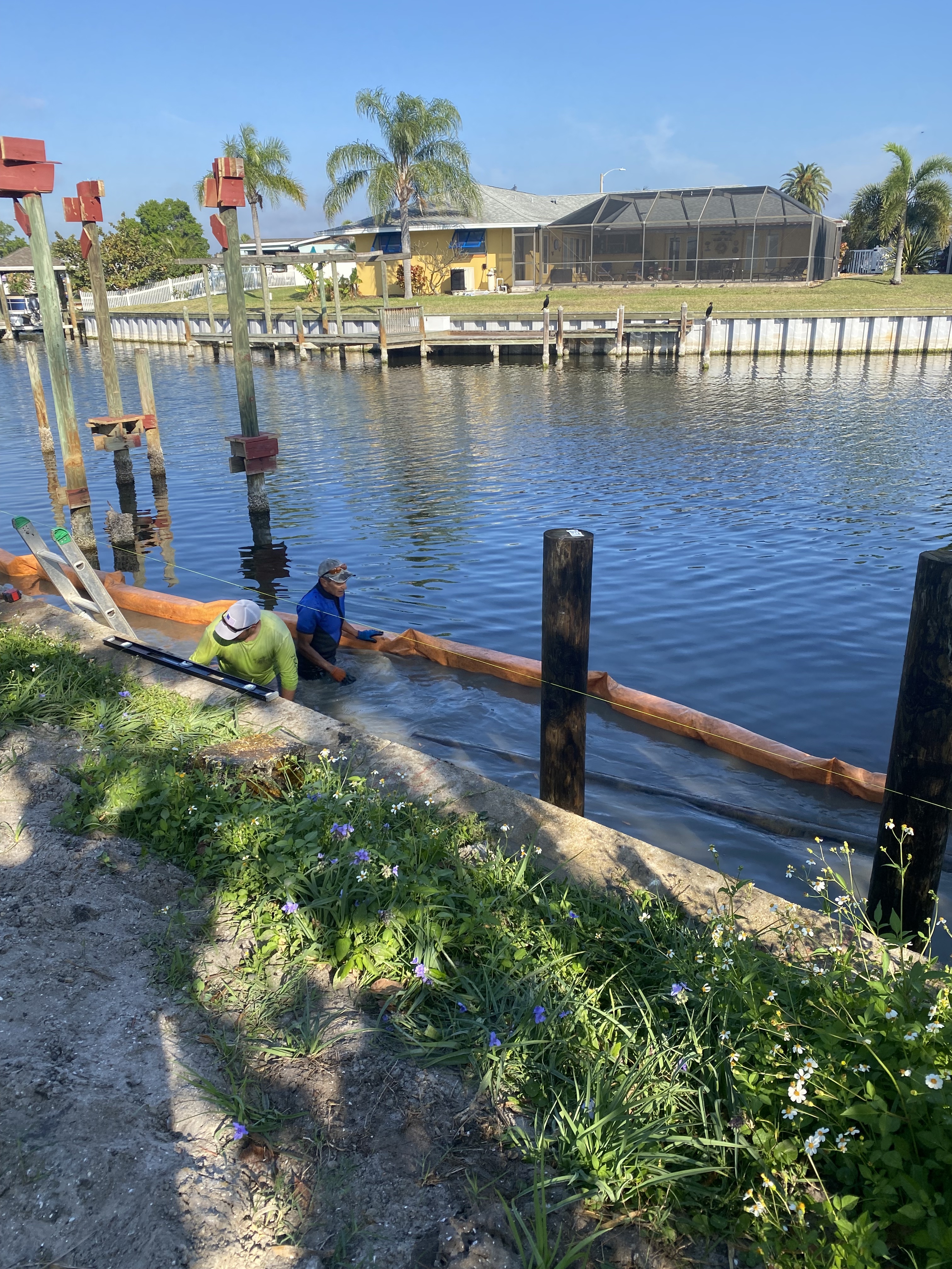 Marine Contractors Building New Seawall at Diana Shores Home in Merritt Island