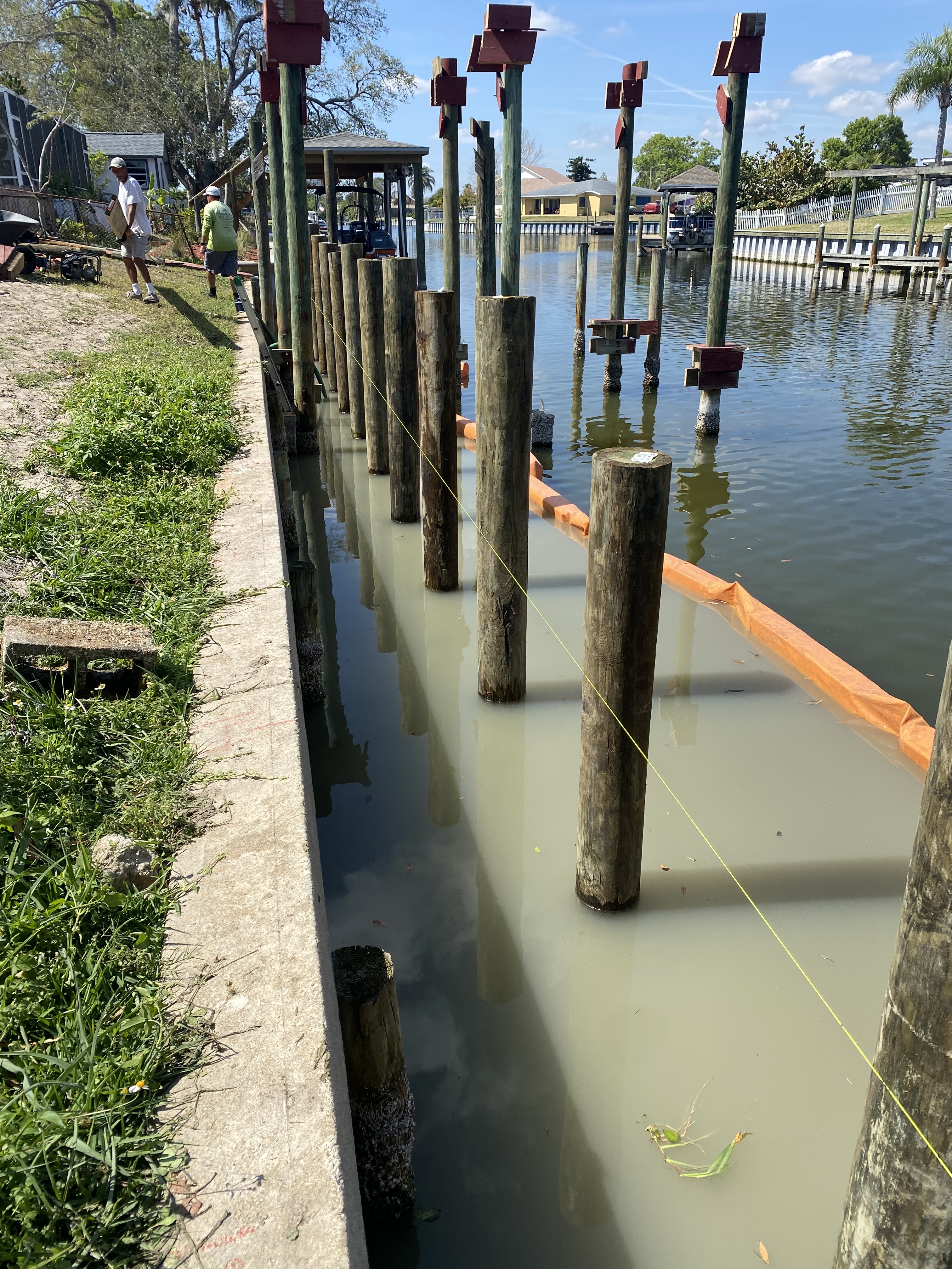 Marine Contractors Building New Seawall at Diana Shores Home in Merritt Island