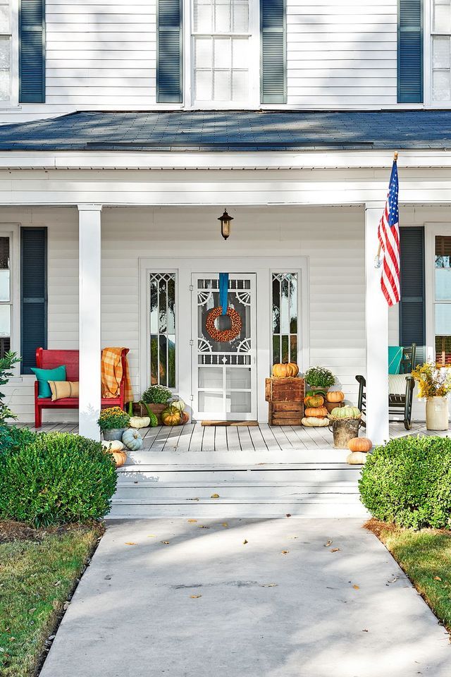 7 Curb Appeal Tricks and Tips for Fall header image.