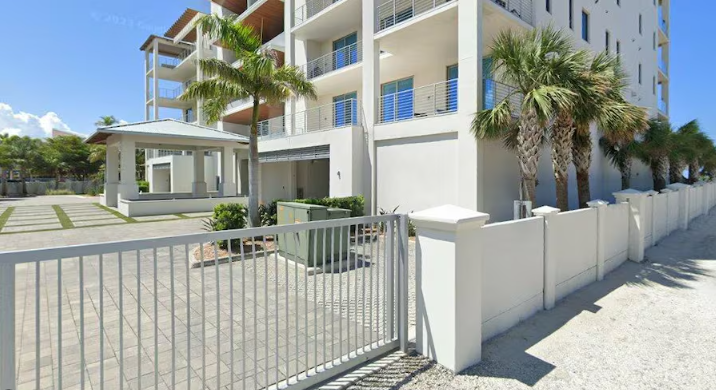 $5.3 Million Luxury Condo Sale Highlights Strong Demand on Longboat Key header image.