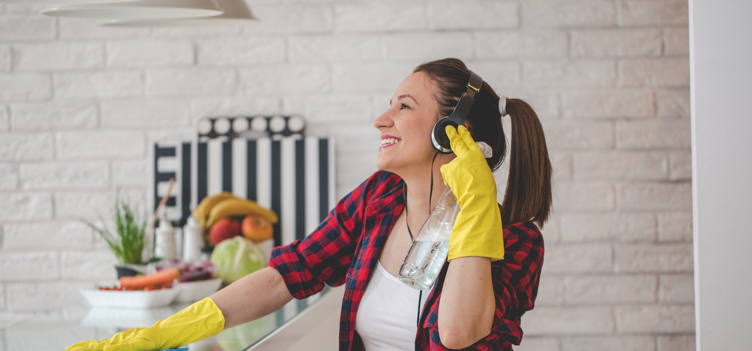 Ultimate Spring Cleaning Playlist header image.