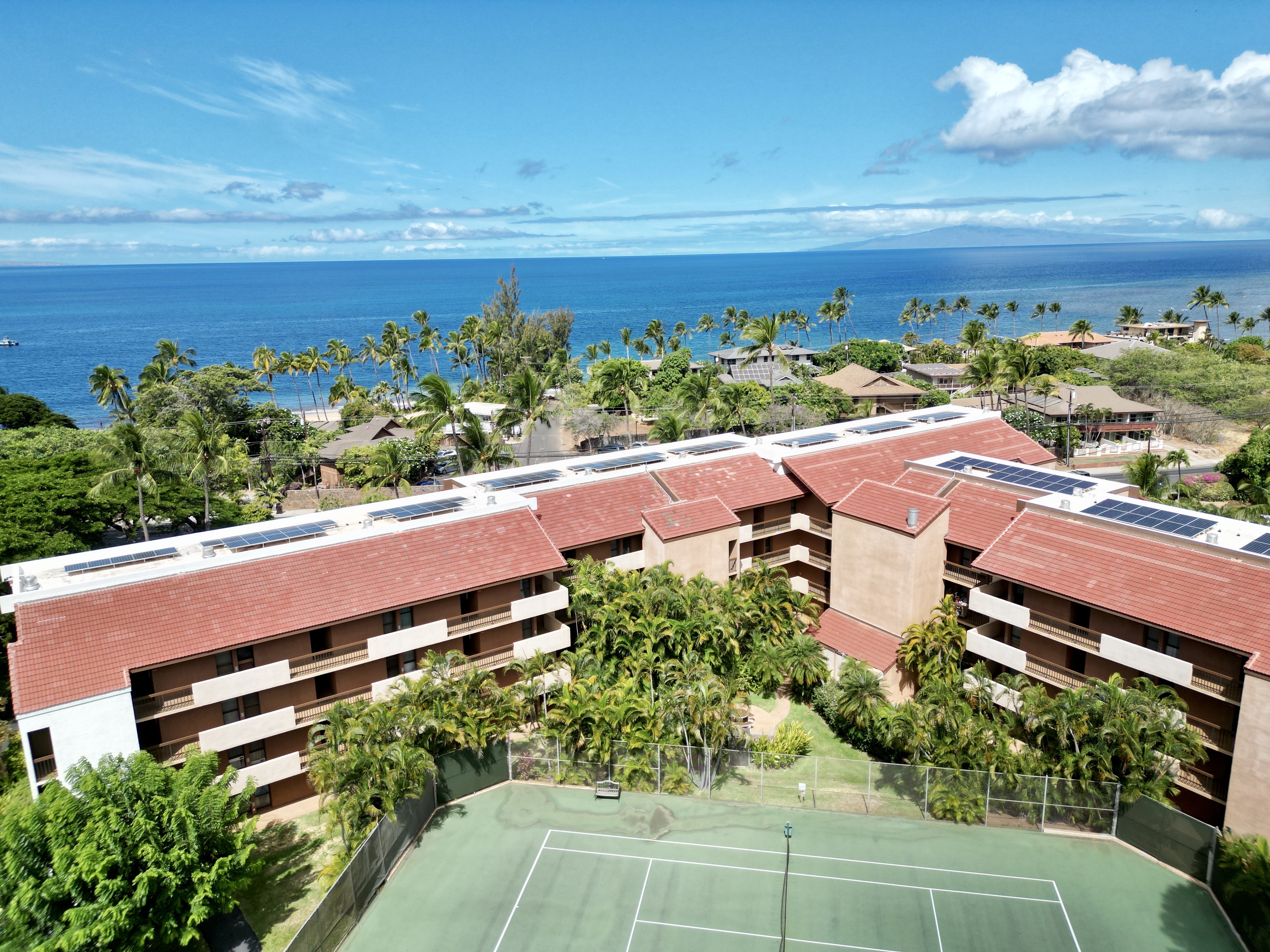 Maui Vista condominium complex in Kihei, Maui, a vacation rental property affected by Maui Bill 9 and the Minatoya List.