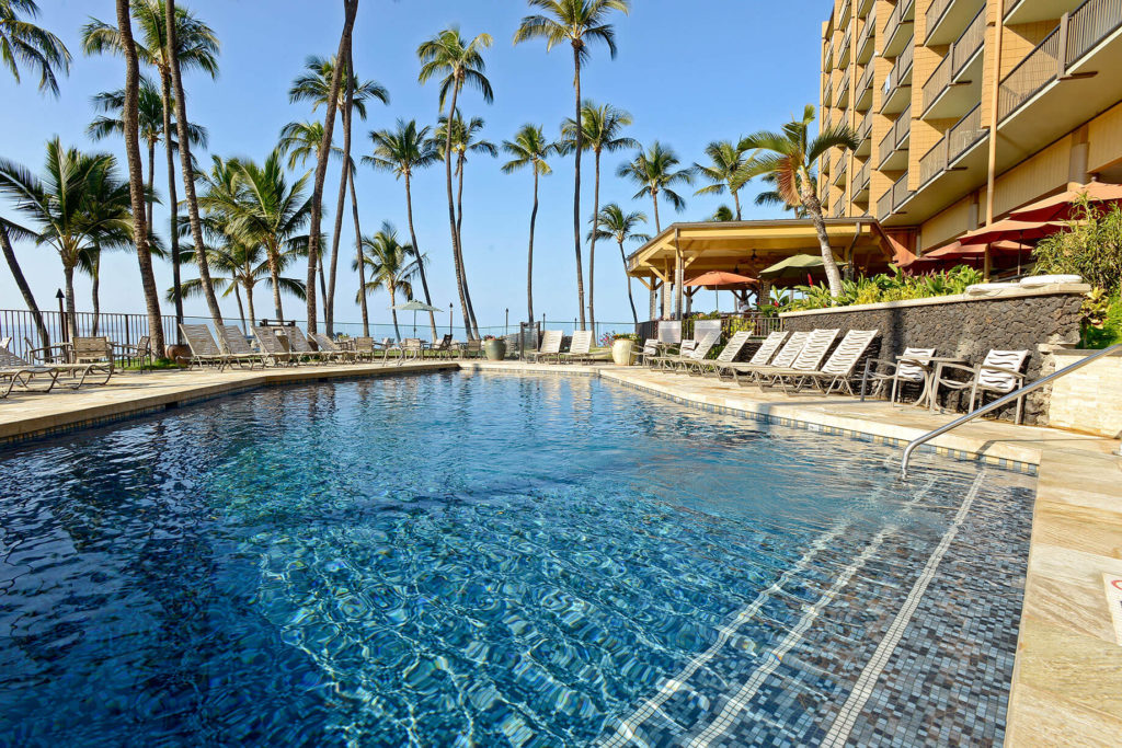 mana-kai-condo-kihei-south-maui-pool
