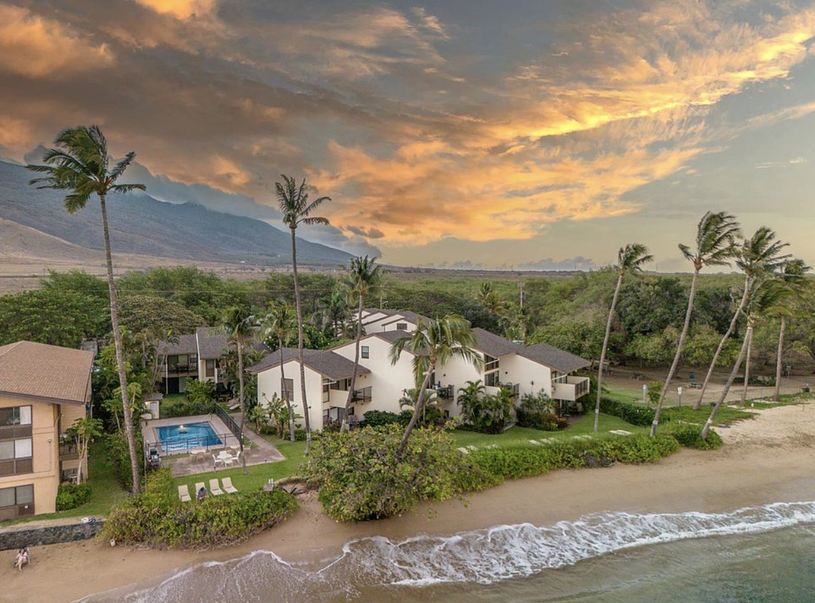 Makani A Kai oceanfront condo in Maalaea with direct beachfront location and open ocean views