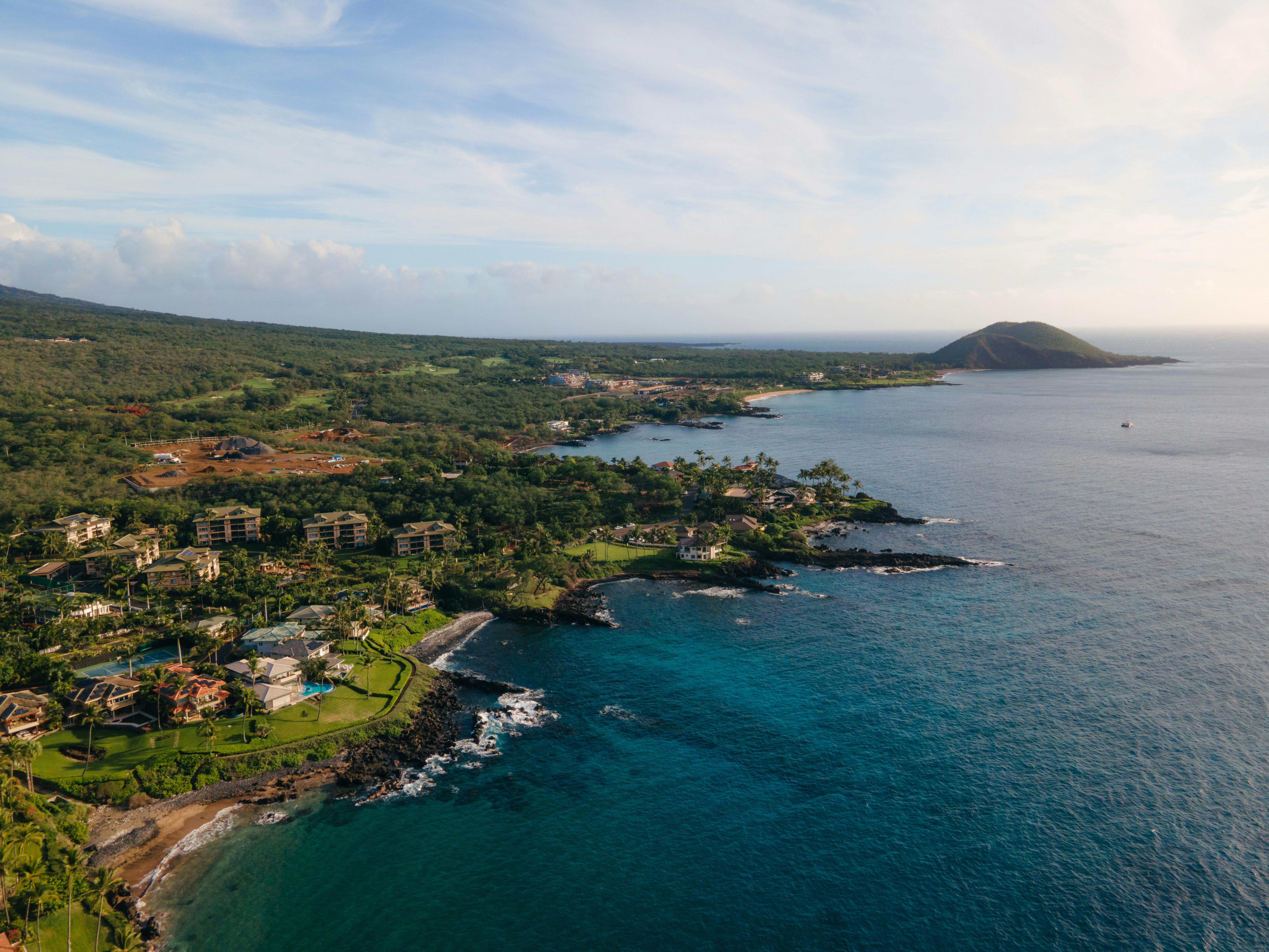 Oceanfront Wailea condos for sale in Maui, Hawaii