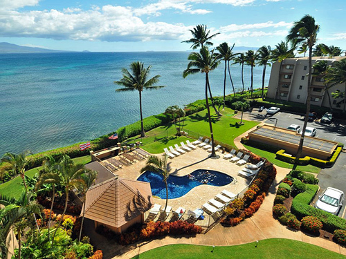 Island Sands oceanfront condo in Maalaea Maui with beach access and ocean views