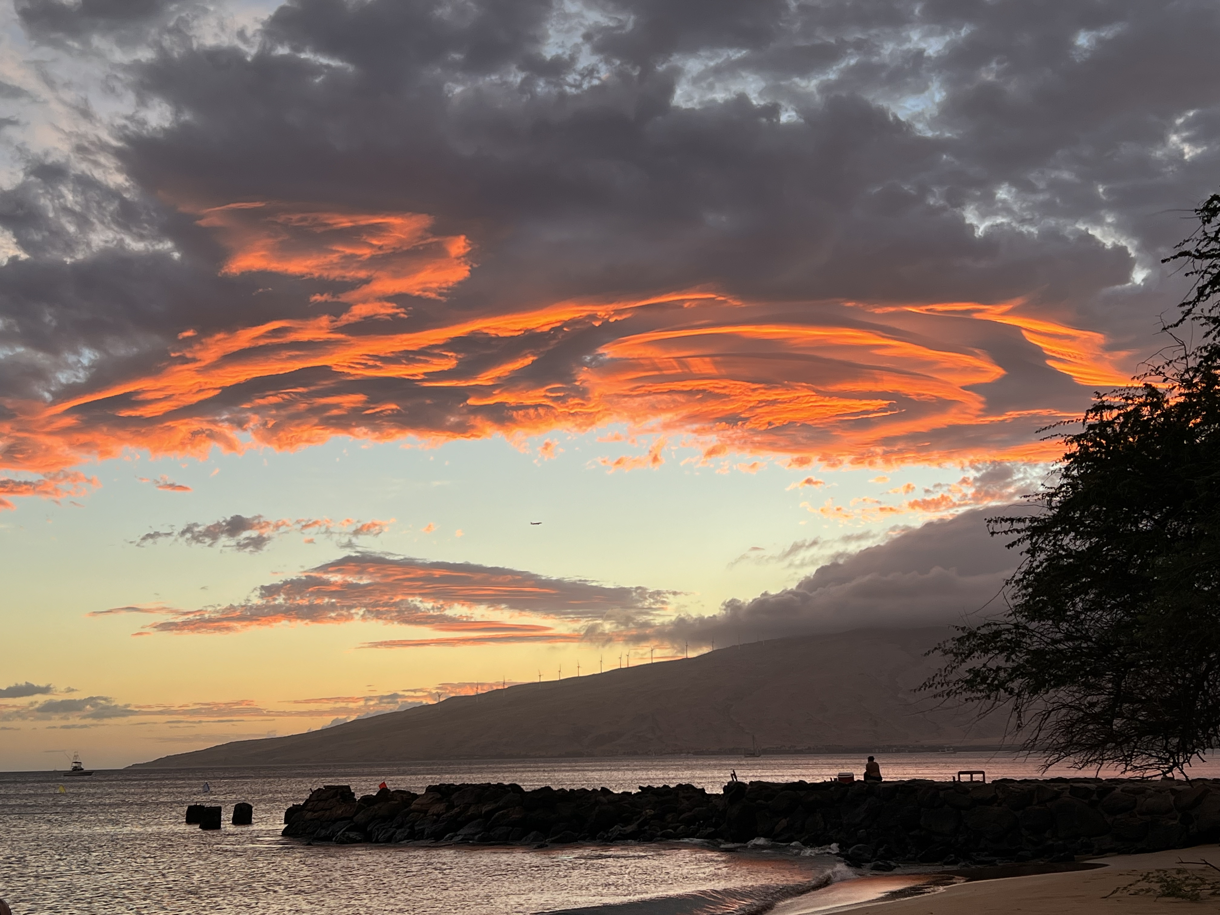 Exploring Sugar Beach in North Kihei: A Tranquil Escape on Maui’s South Shore header image.