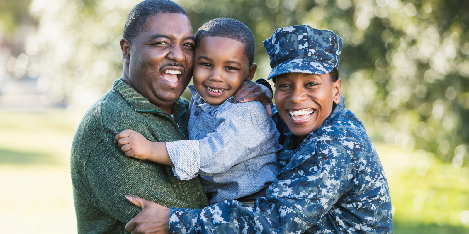 Adjusting to Life Overseas: Tips for Military Families Living Abroad header image.