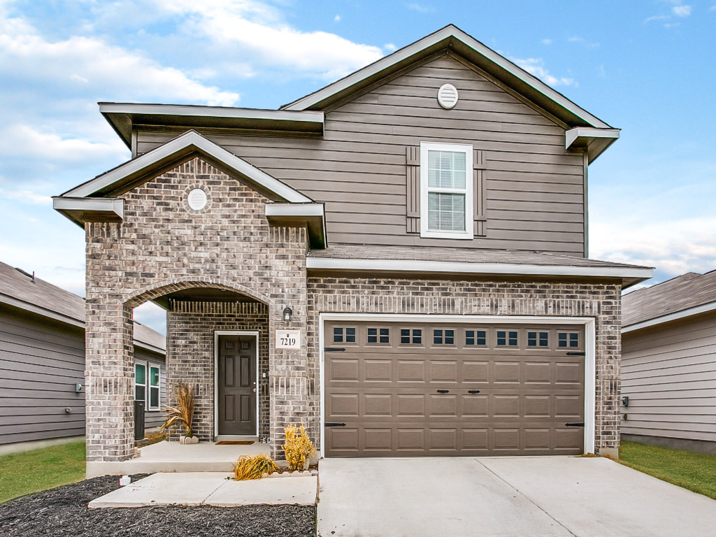 Featured Listing - 7219 Barrel Stage header image.