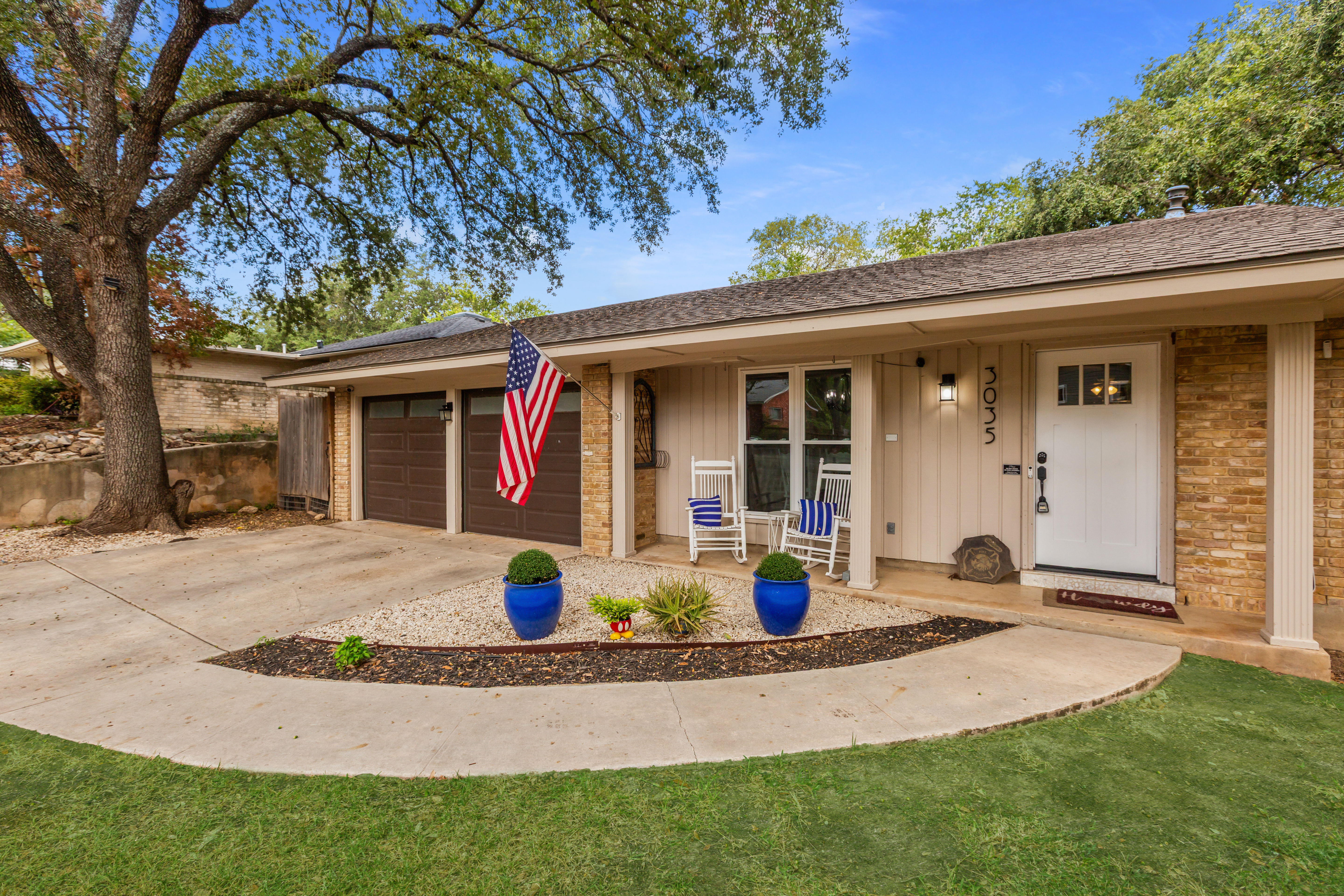 Front porch of mid-century modern home in San Antonio