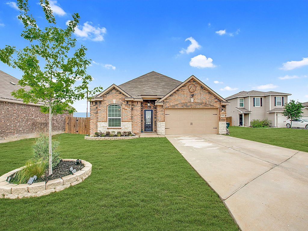 Featured Listing - 7214 Turnbow header image.