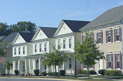 Military Neighbors: Do’s and Don’ts header image.