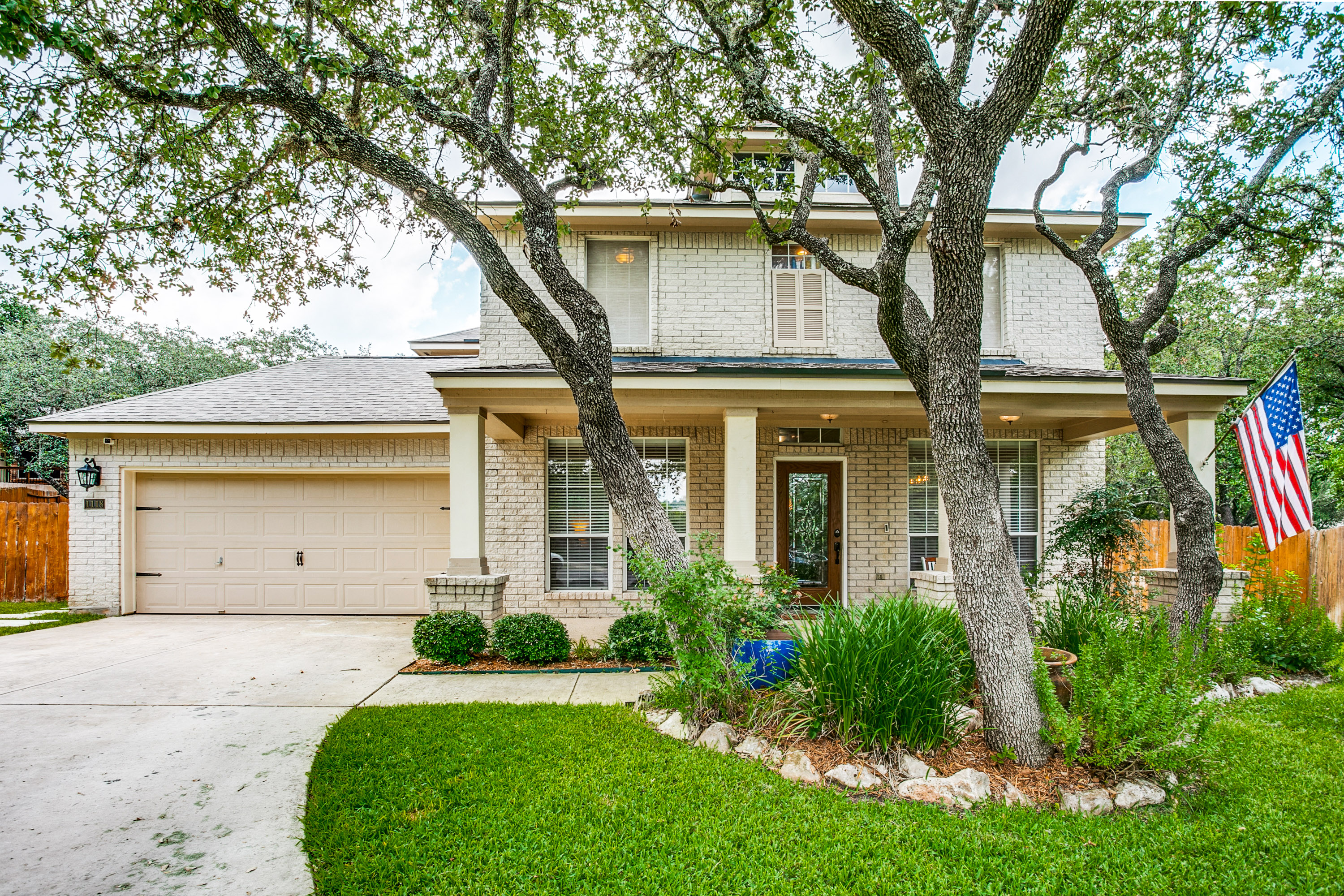 Featured Listing - 1118 Calico Spring header image.