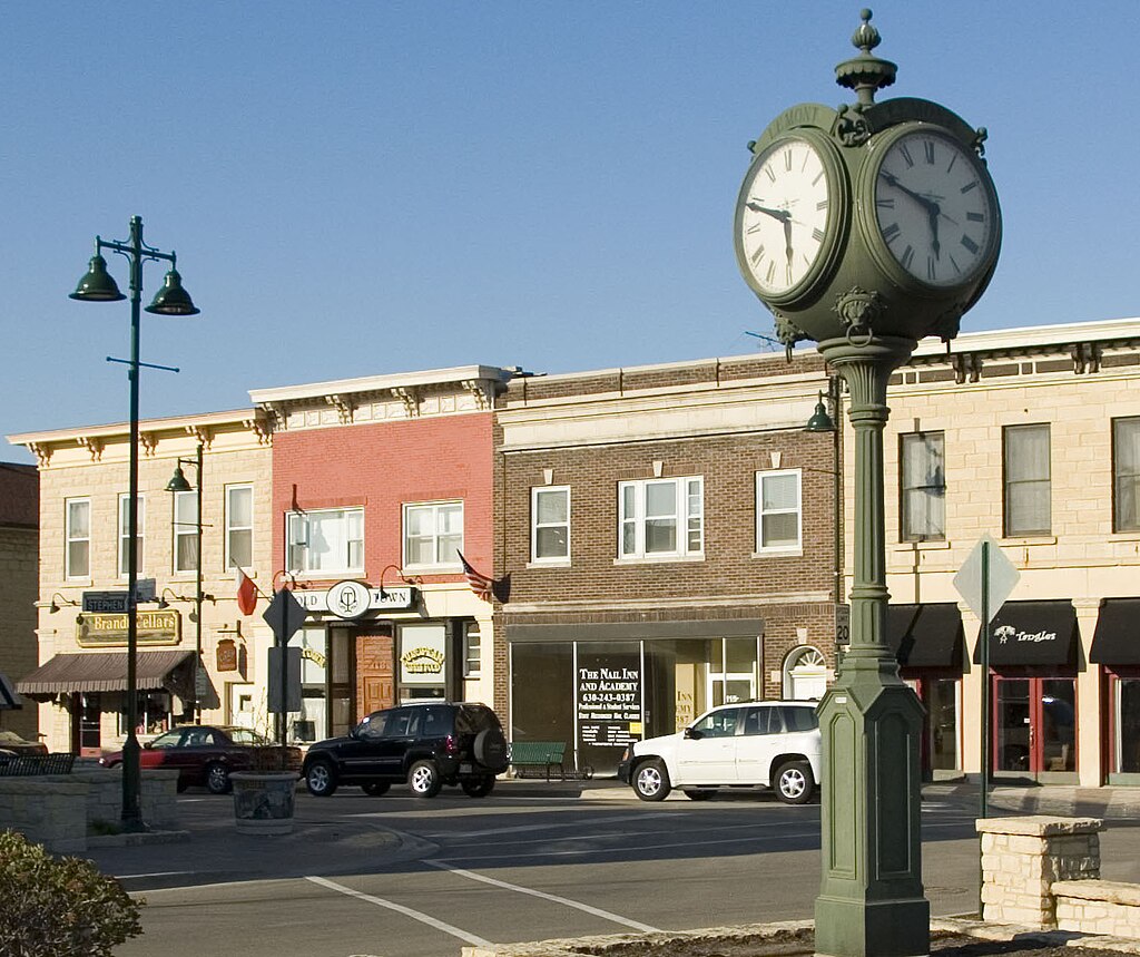 living in Lemont top reasons to call this village home