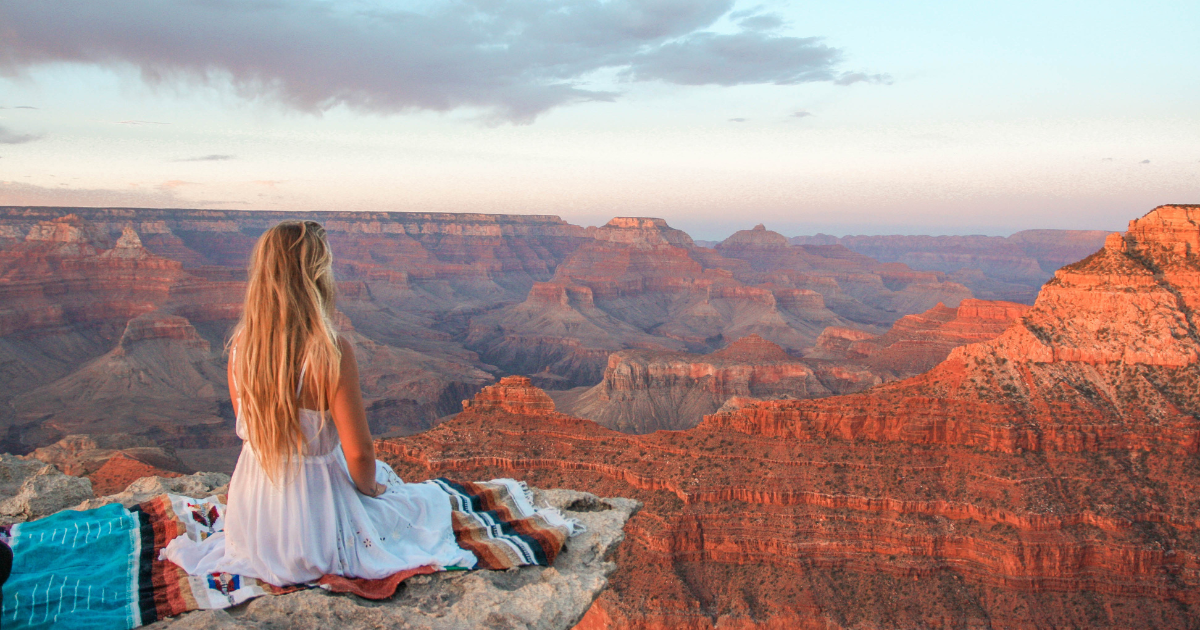 Capitalizing on Arizona's Tourism Boom: Vacation Rental Investment Strategies header image.