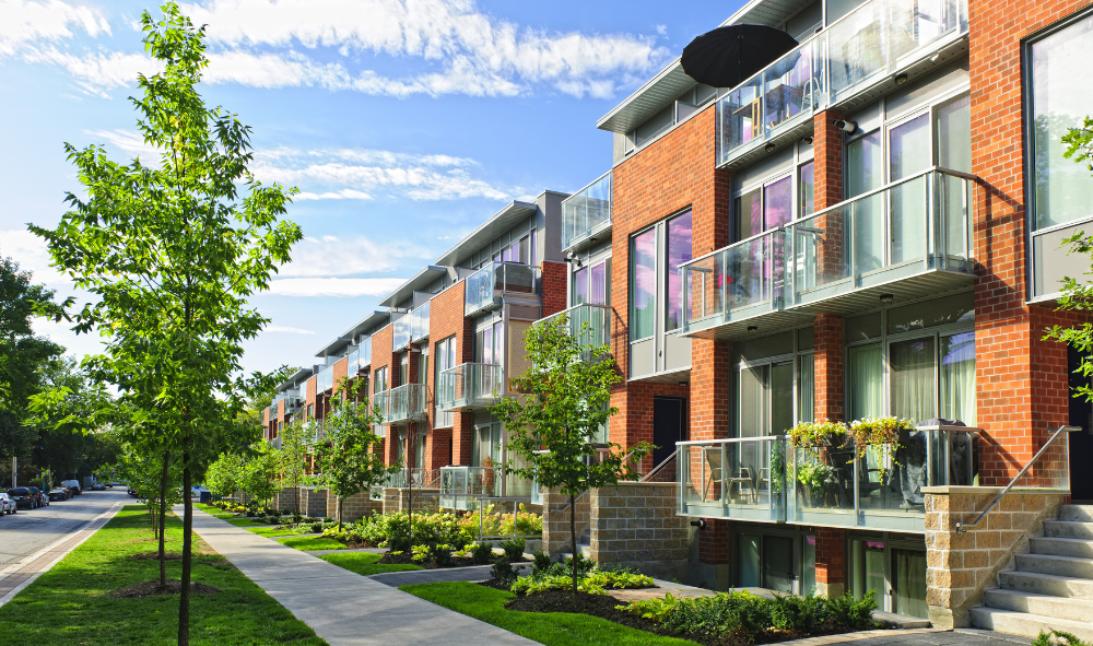 How Seasonality Affects California Home Prices for Buyers and Sellers header image.