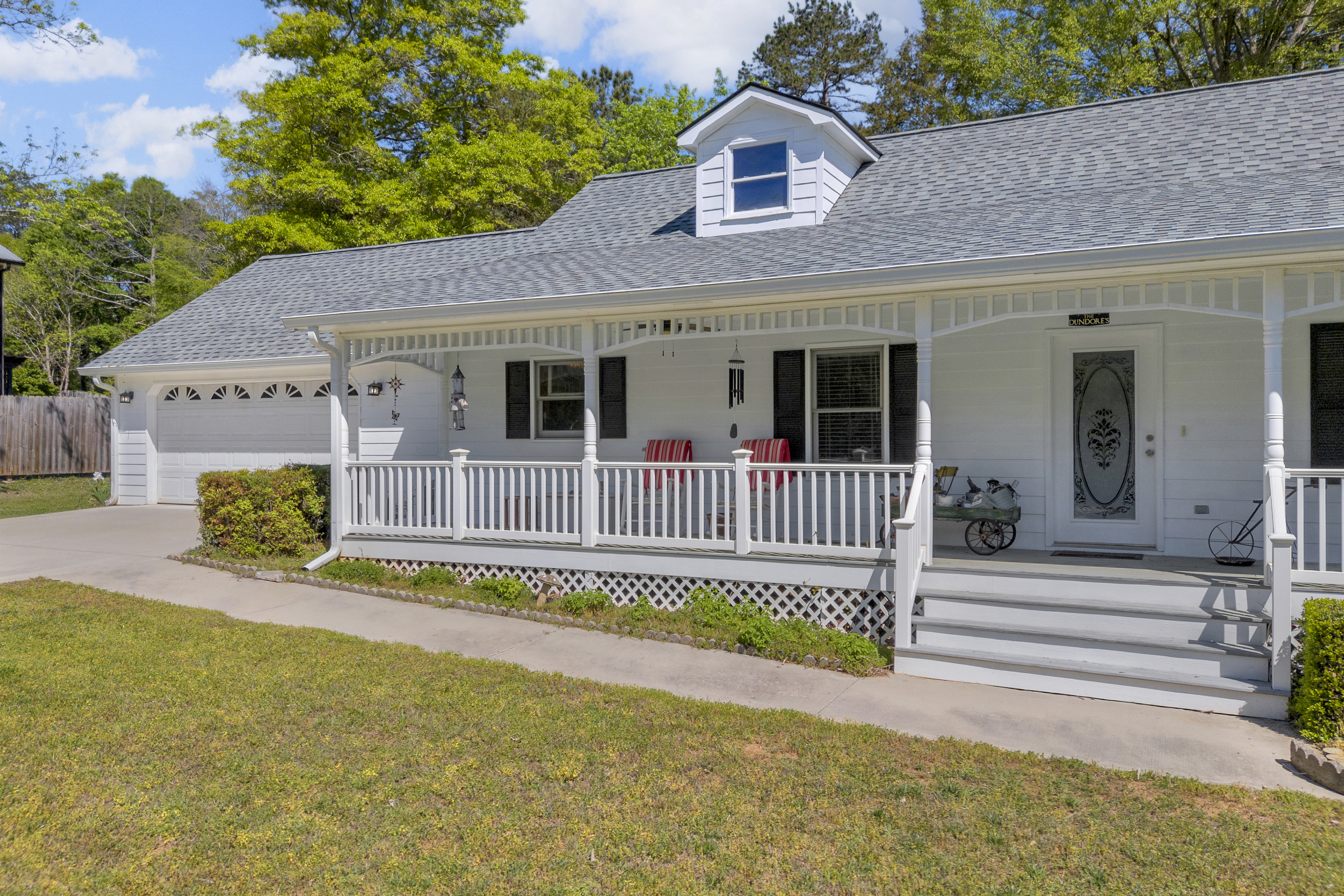 Selling Your Commerce, GA Home. What to Know Before You List header image.