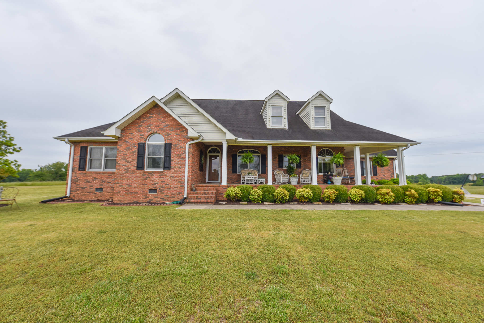 GORGEOUS Hartwell Home on 65+ Acres! header image.