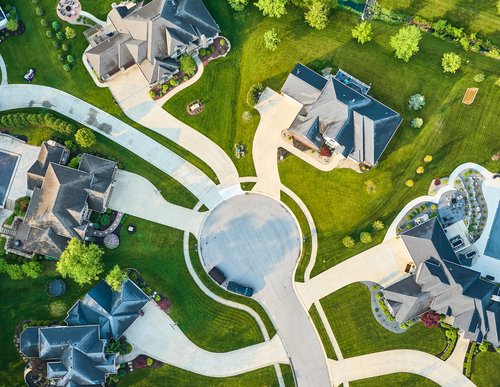 How To Choose The Right Neighborhood header image.