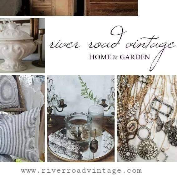 The Vintage Farmhouse Weekly Beat header image.