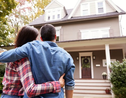 Just Moved In? Here Are the Best Ways to Get to Know Your New Neighborhood header image.