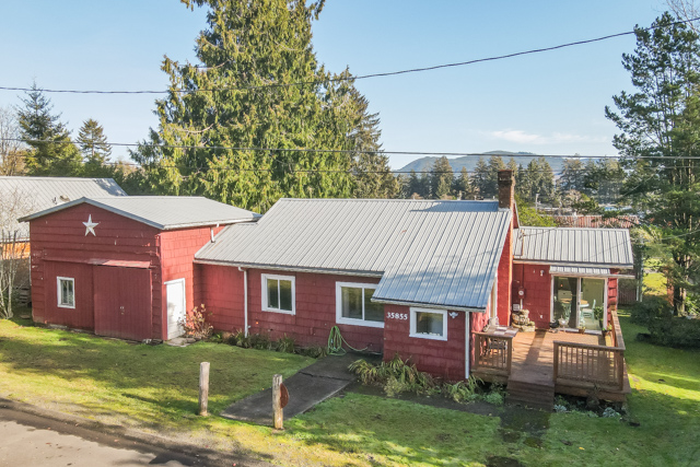 Just Listed 35855 10th St | Nehalem | OR header image.