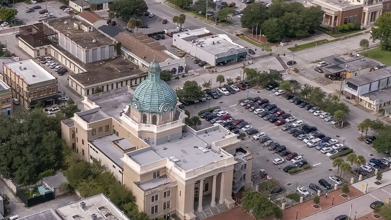 Density vs. Destiny: Choosing Between DeLand and DeBary header image.