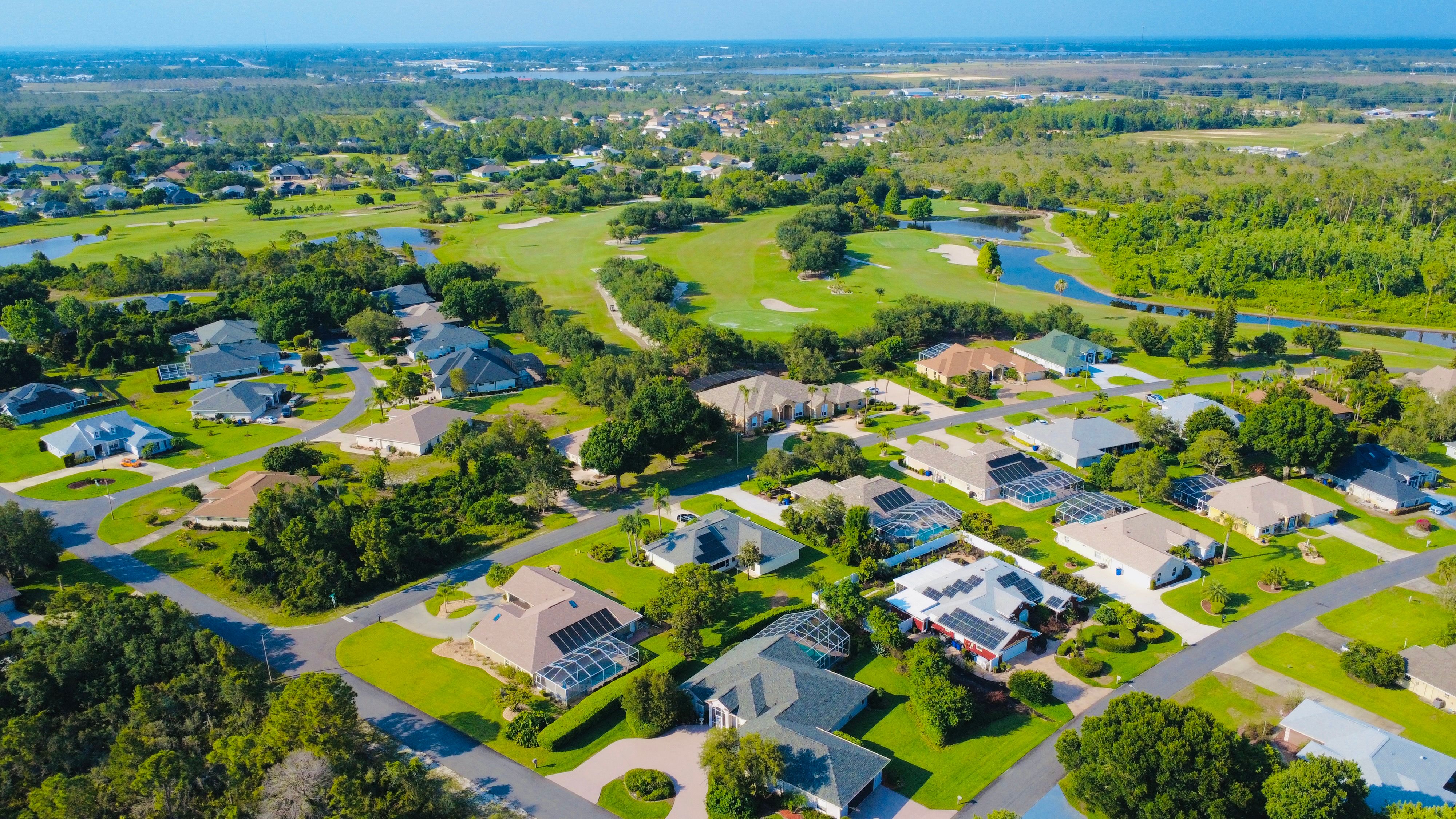 HOA Living in West Volusia: Pros and Cons Every Florida Homebuyer Should Know header image.