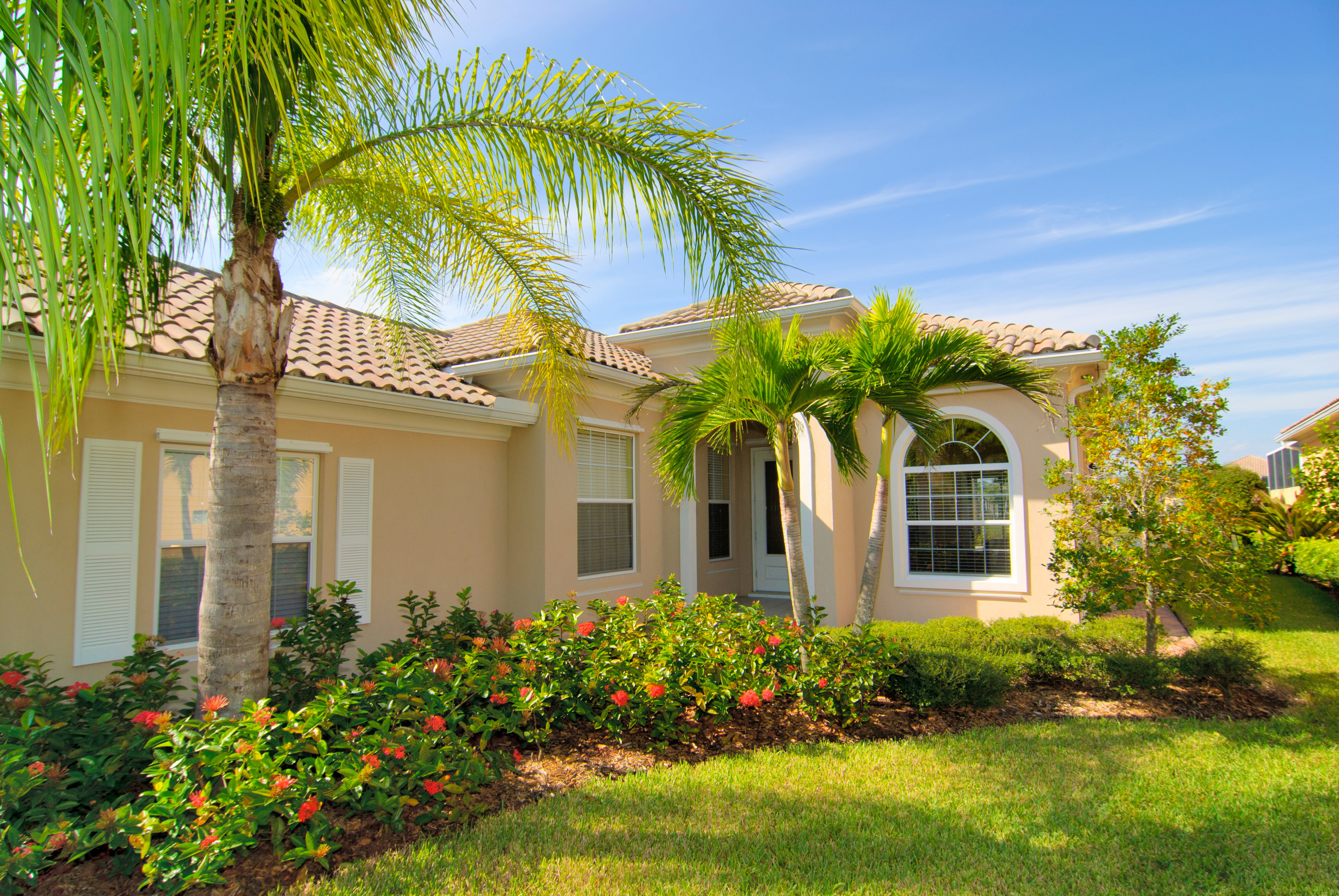 Florida Curb Appeal: 5 Landscaping Secrets for North Orlando Sellers header image.