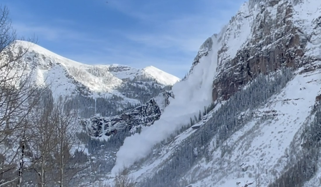 Helitracks bombs the Telluride Box Canyon header image.