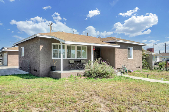 Home For Sale in Fontana, CA header image.