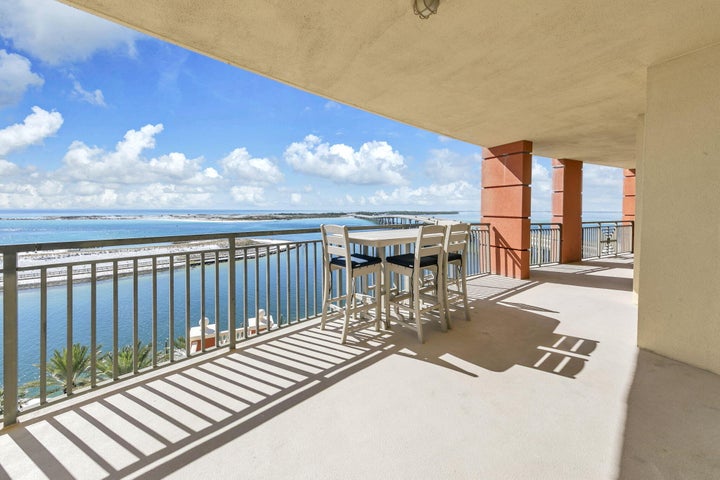 Newly Priced Emerald Grande West Unit W325 header image.