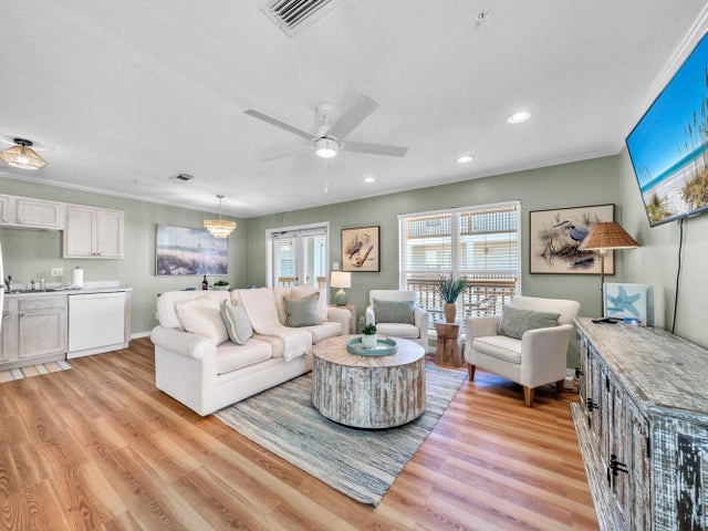 Just Listed Sunset Cottages 2C header image.