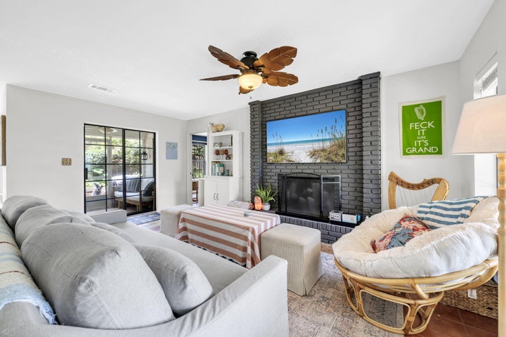 Just Listed 325 Primrose Place header image.
