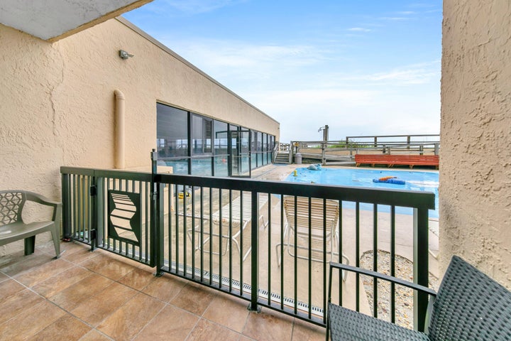 Just Listed Sundestin Unit 110 header image.
