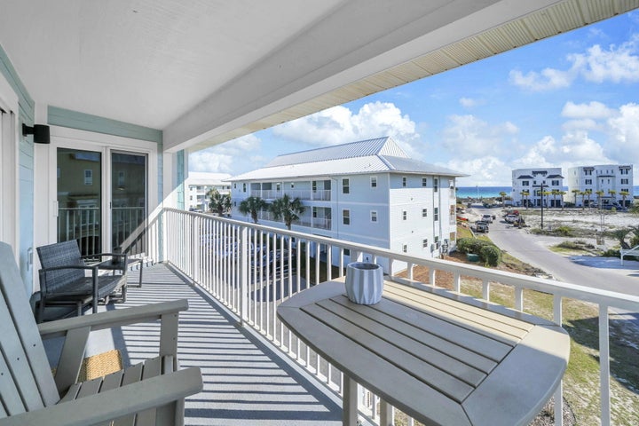 Just Listed Beachside Villas 131 header image.
