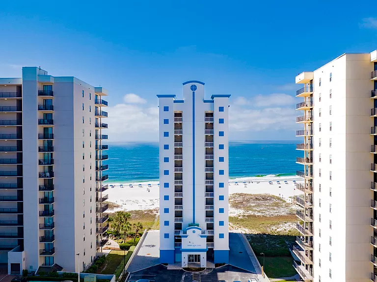 Why Invest in Gulf Shores / Orange Beach Real Estate? header image.