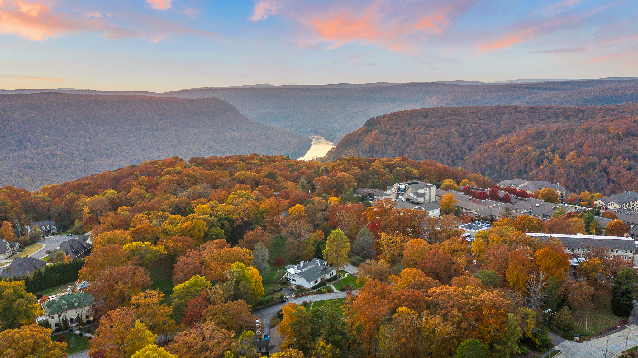 Top 5 Reasons You Need to Move to Chattanooga header image.