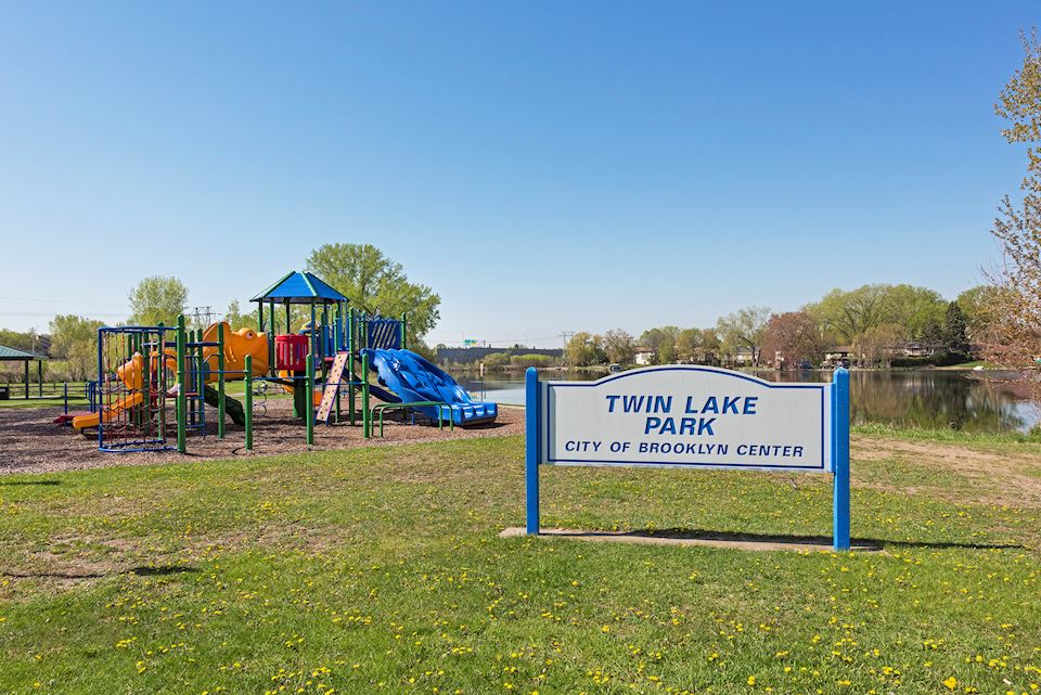 What It's Like to Live in Robbinsdale, Minnesota header image.