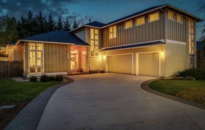 How a Camas, Washington Family Sold Their Home for $150,000 Over Market Value header image.