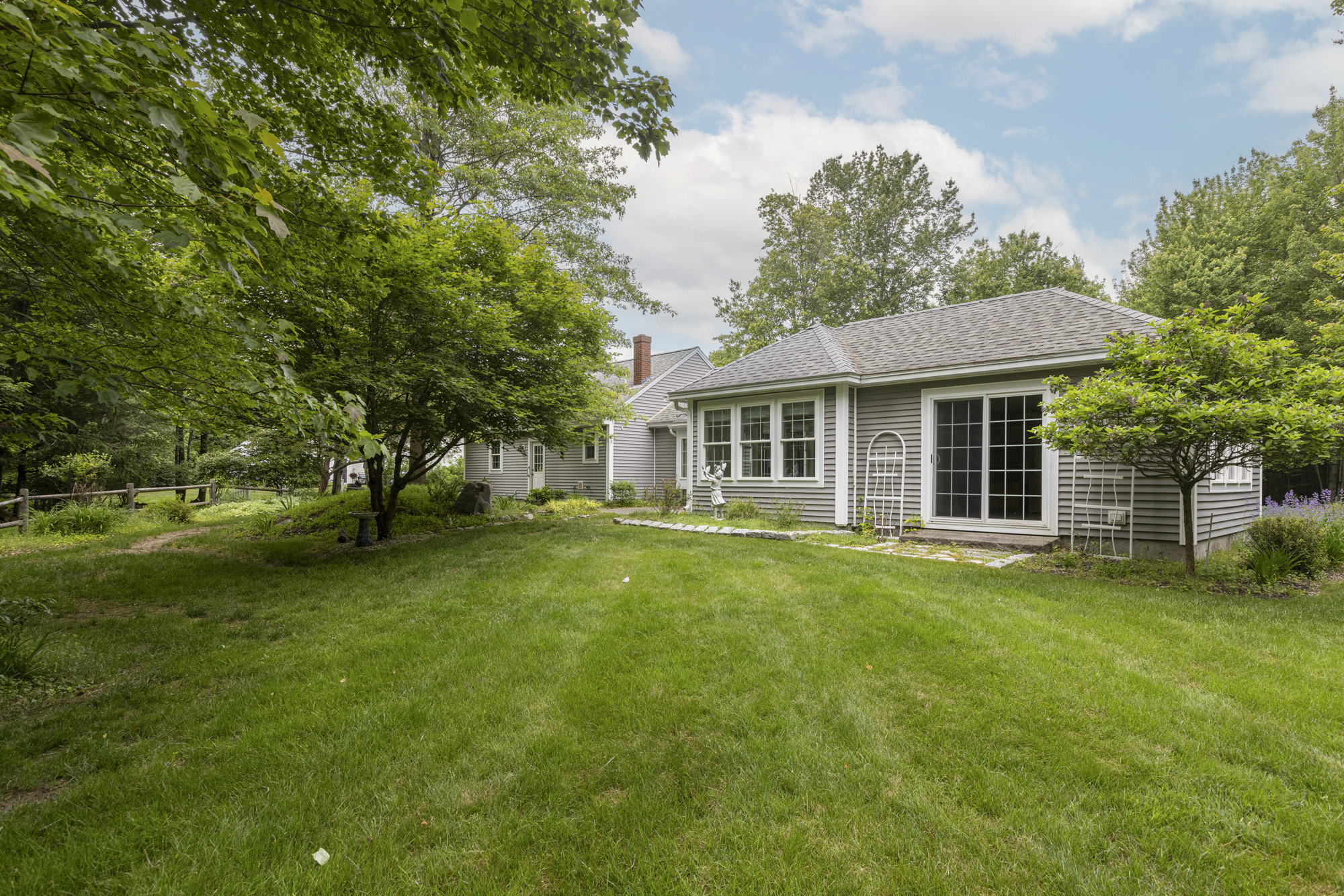 Your Maine Real Estate Market Report | May 2025 Stats header image.