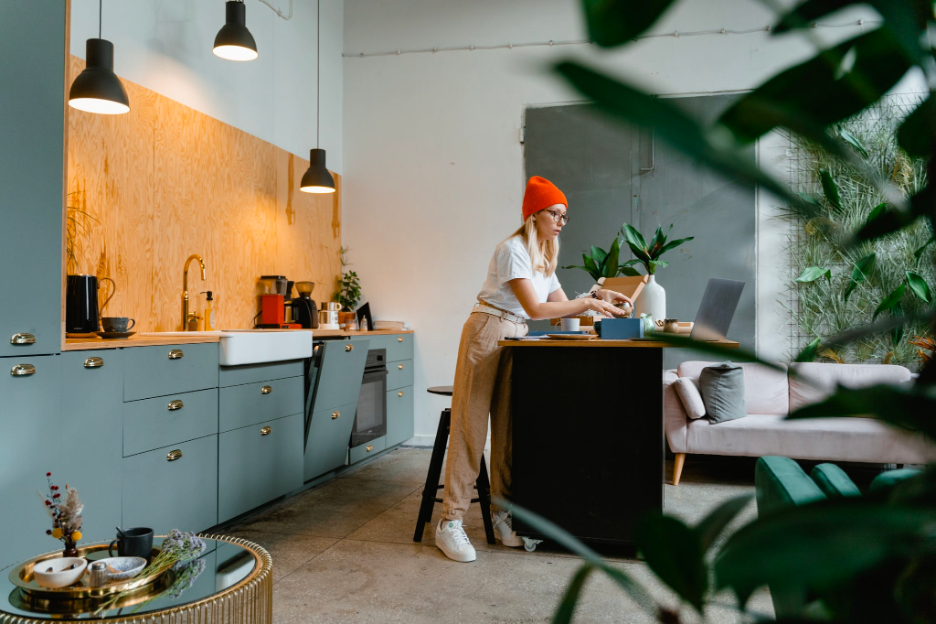 Own a Growing Business? Buy a Bigger Home to Accommodate Your Entrepreneurial Needs header image.