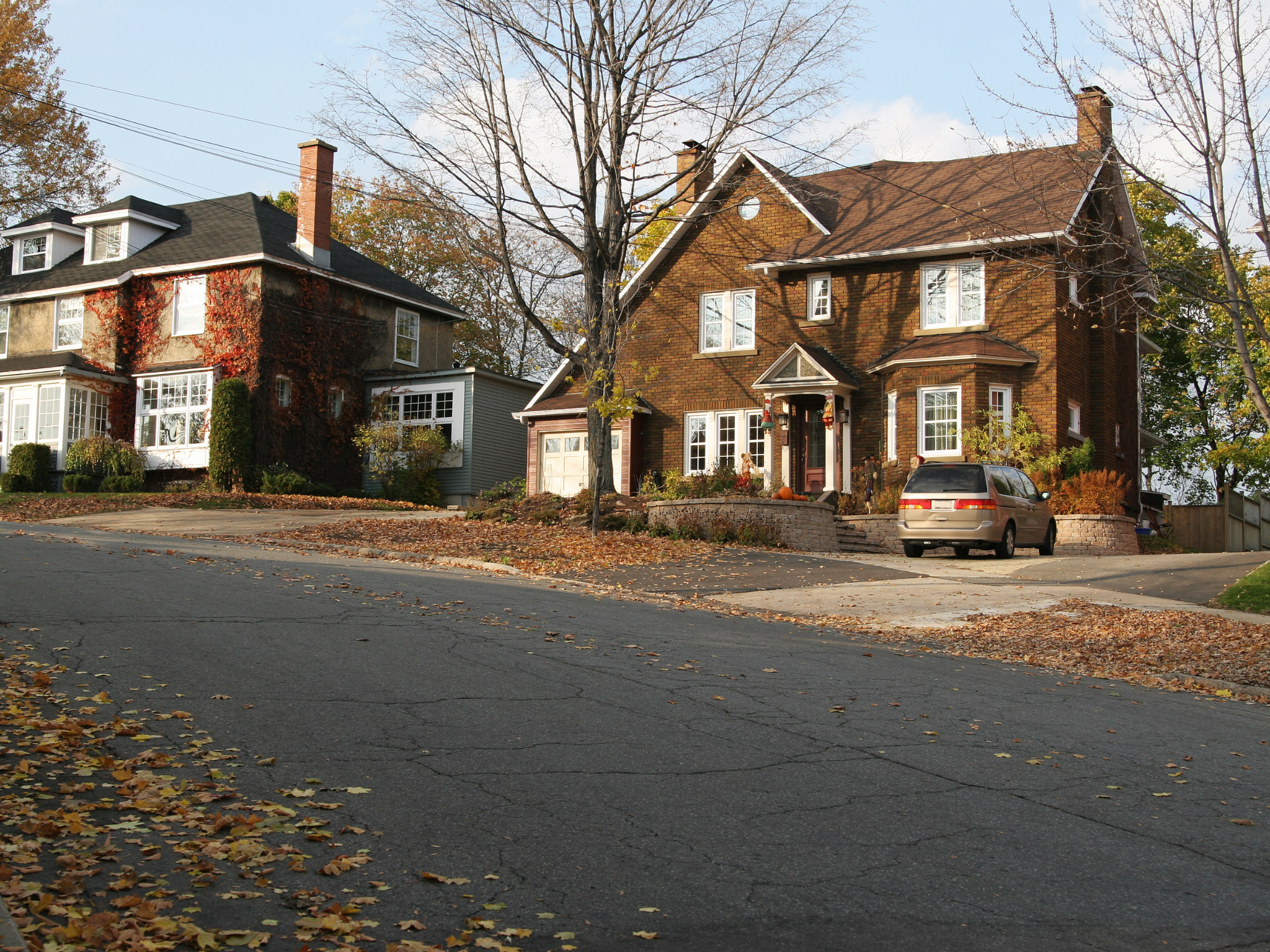 Niagara Real Estate Market Update — October 2025 header image.