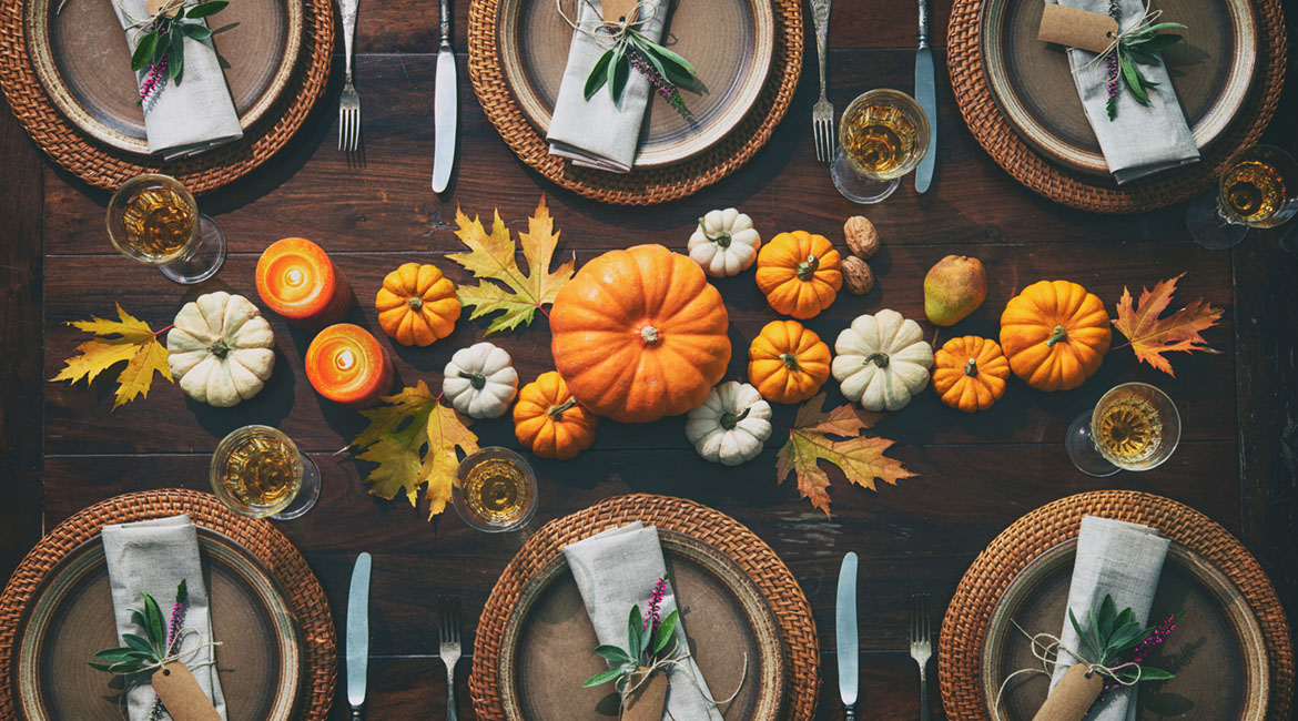 8 Ways To Celebrate Thanksgiving Safely And On A Smaller Scale This Year header image.