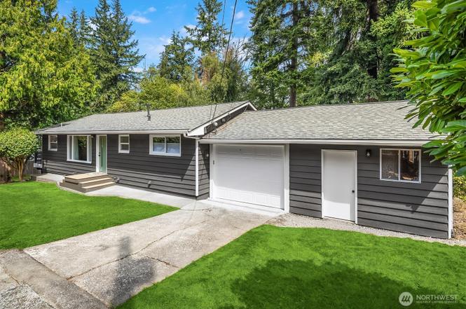 PENDING: 4521 Crescent Ave, Everett WA 98203 header image.